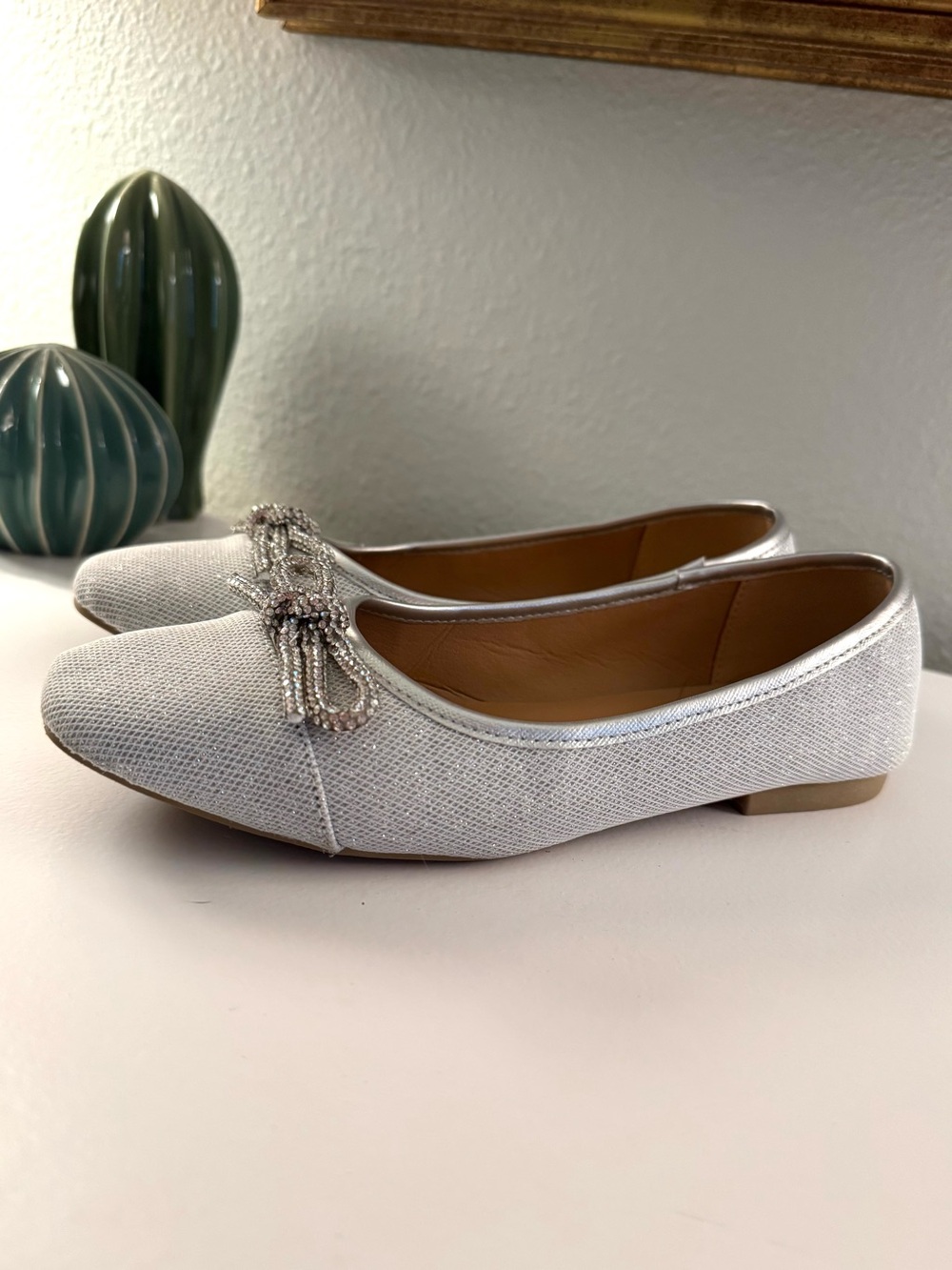 London Rag-Women's Silver Sparkle Bow Ballet Flats
